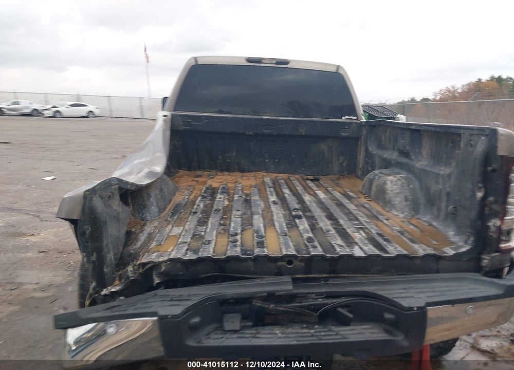 2014 SIERRA GMC  2500HD SLT VIN: 1GT121E83EF110435