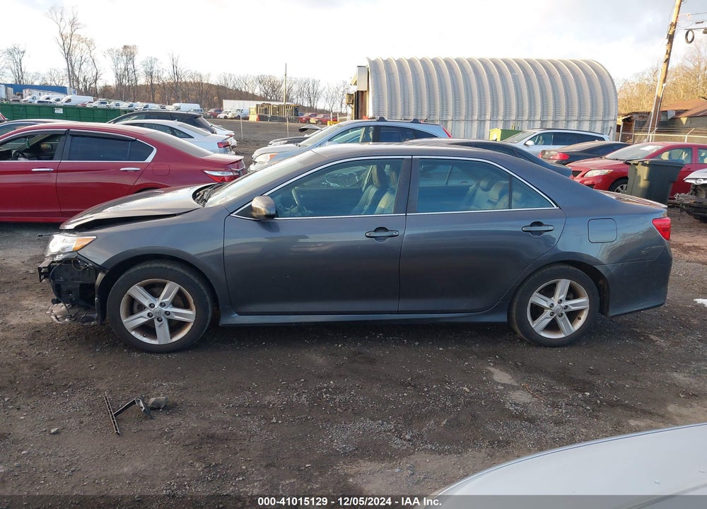 2013 TOYOTA CAMRY SE VIN: 4T1BF1FK6DU279969
