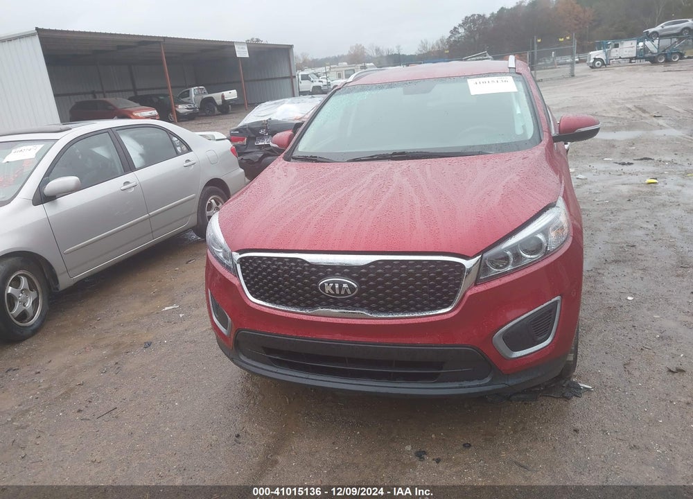 2016 KIA SORENTO 2.4L LX VIN: 5XYPG4A32GG181777