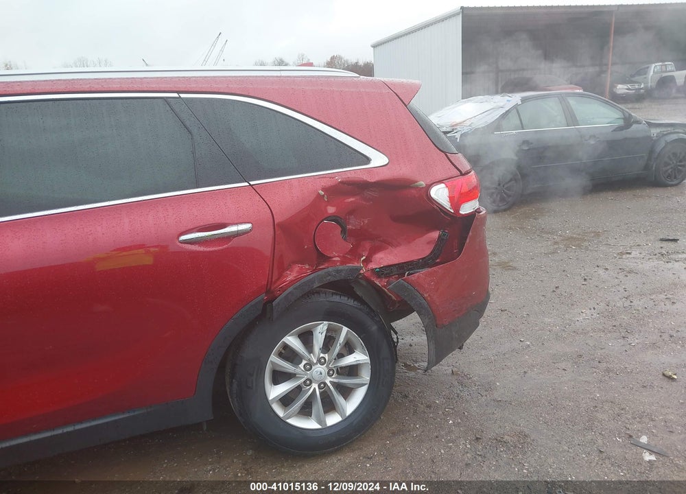2016 KIA SORENTO 2.4L LX VIN: 5XYPG4A32GG181777