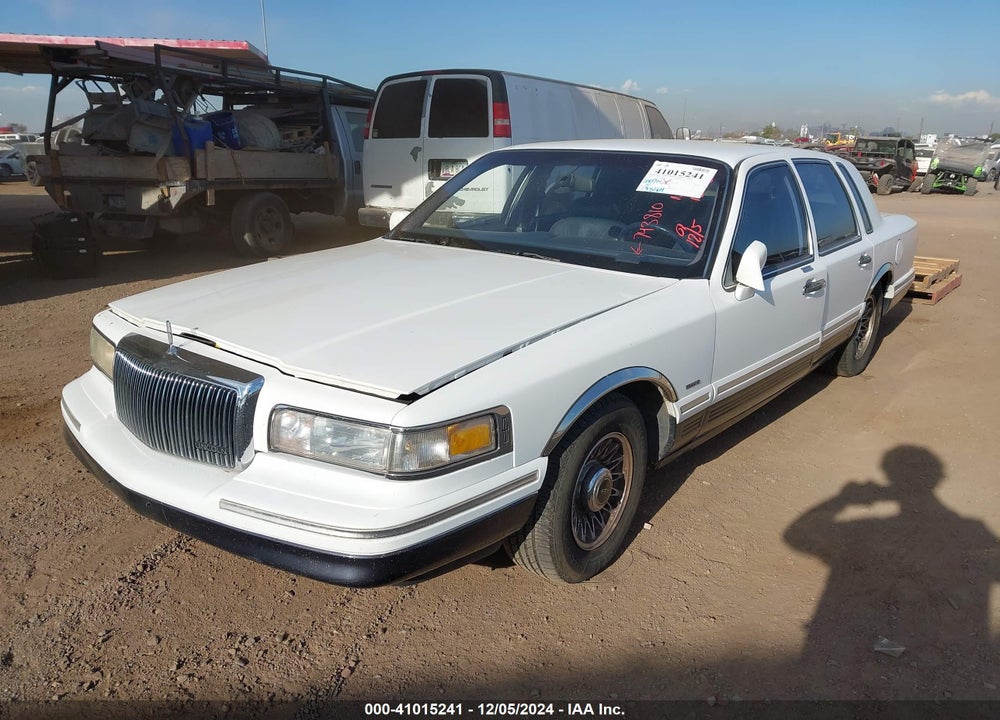 1995 LINCOLN TOWN CAR EXECUTIVE VIN: 1LNLM81W7SY743810