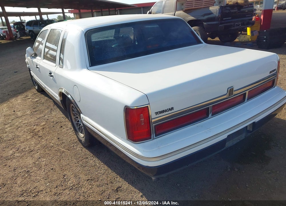 1995 LINCOLN TOWN CAR EXECUTIVE VIN: 1LNLM81W7SY743810