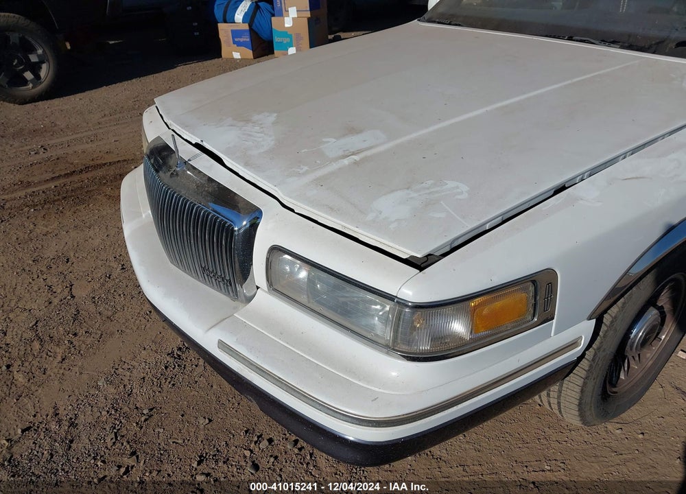 1995 LINCOLN TOWN CAR EXECUTIVE VIN: 1LNLM81W7SY743810