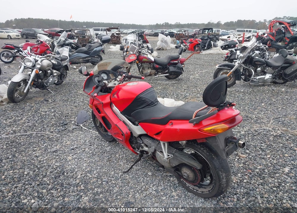 1998 HONDA VFR800 F1 VIN: JH2RC4600WM000070