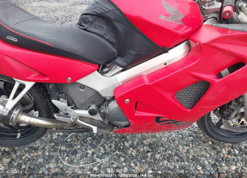 1998 HONDA VFR800 F1 VIN: JH2RC4600WM000070