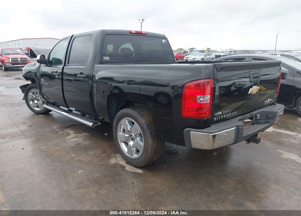 2009 CHEVROLET SILVERADO 1500 LT VIN: 3GCEC23039G277321