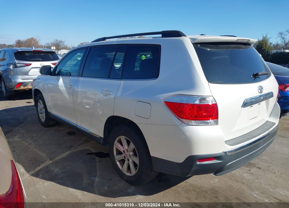 2012 TOYOTA HIGHLANDER SE VIN: 5TDZA3EH4CS025943