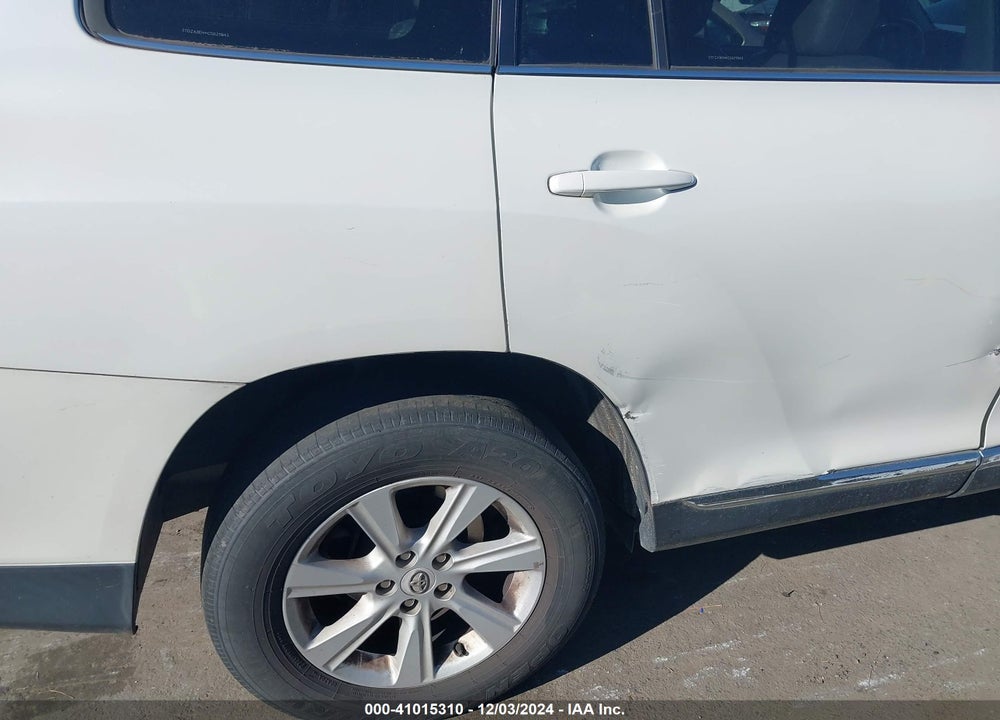 2012 TOYOTA HIGHLANDER SE VIN: 5TDZA3EH4CS025943