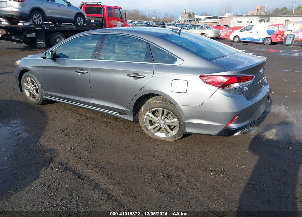 2019 HYUNDAI SONATA VIN: 5NPE34AF3KH820828