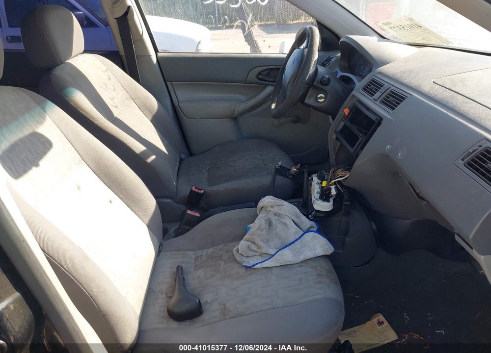 2005 FORD FOCUS ZX4 VIN: 1FAFP34N45W162916