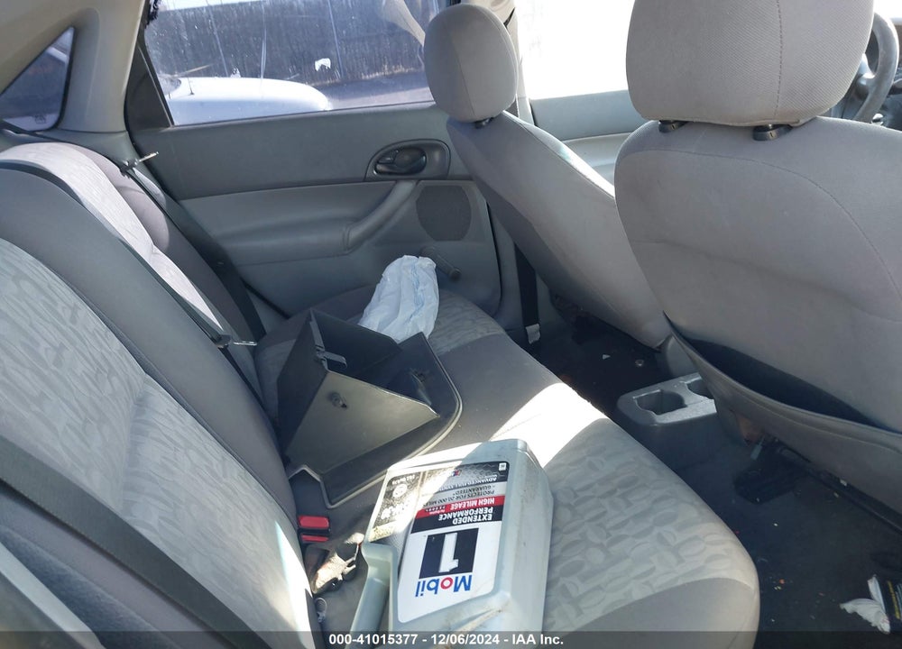2005 FORD FOCUS ZX4 VIN: 1FAFP34N45W162916