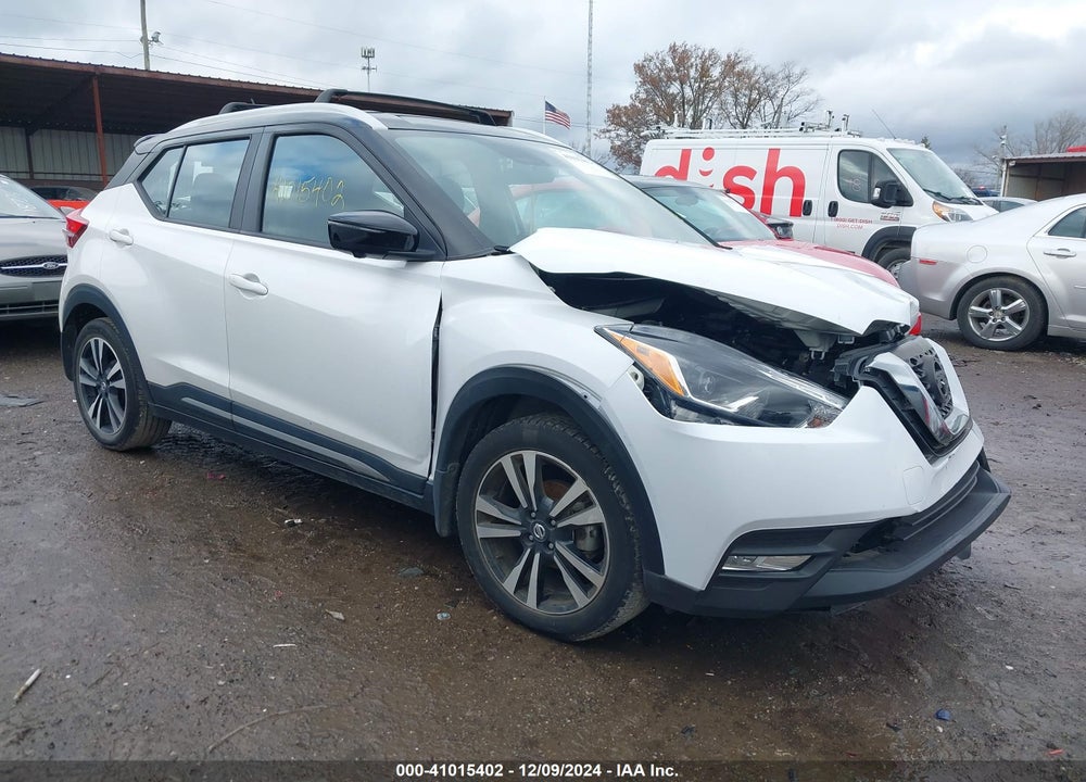 2019 NISSAN KICKS SR VIN: 3N1CP5CU3KL521565