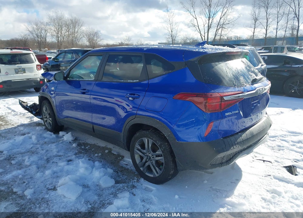 2023 KIA SELTOS LX VIN: KNDEPCAA6P7455429