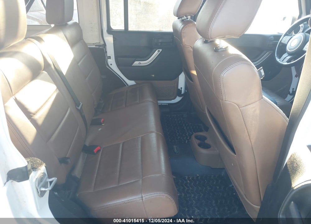 2011 JEEP WRANGLER UNLIMITED SAHARA VIN: 1J4HA5H1XBL557374