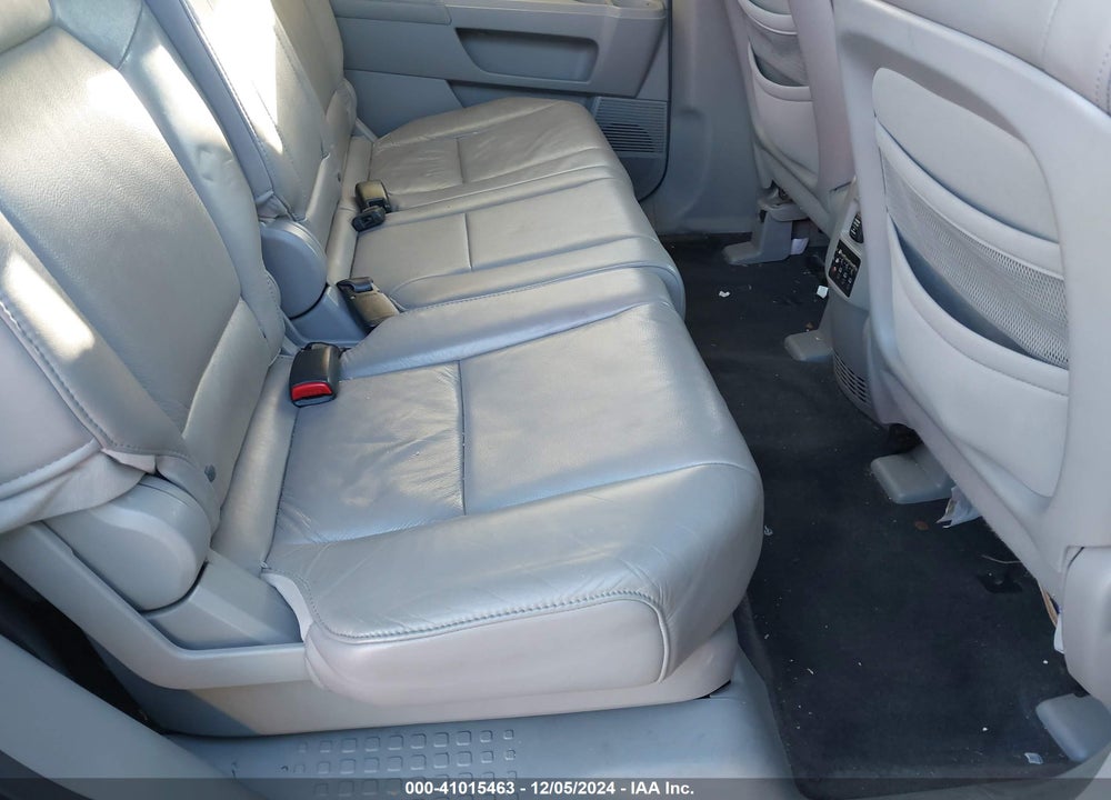 2010 HONDA PILOT EX-L VIN: 5FNYF4H64AB039243