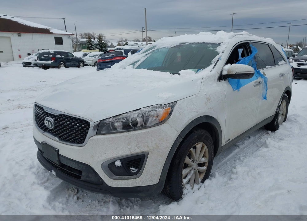 2016 KIA SORENTO 2.4L LX VIN: 5XYPGDA35GG070558