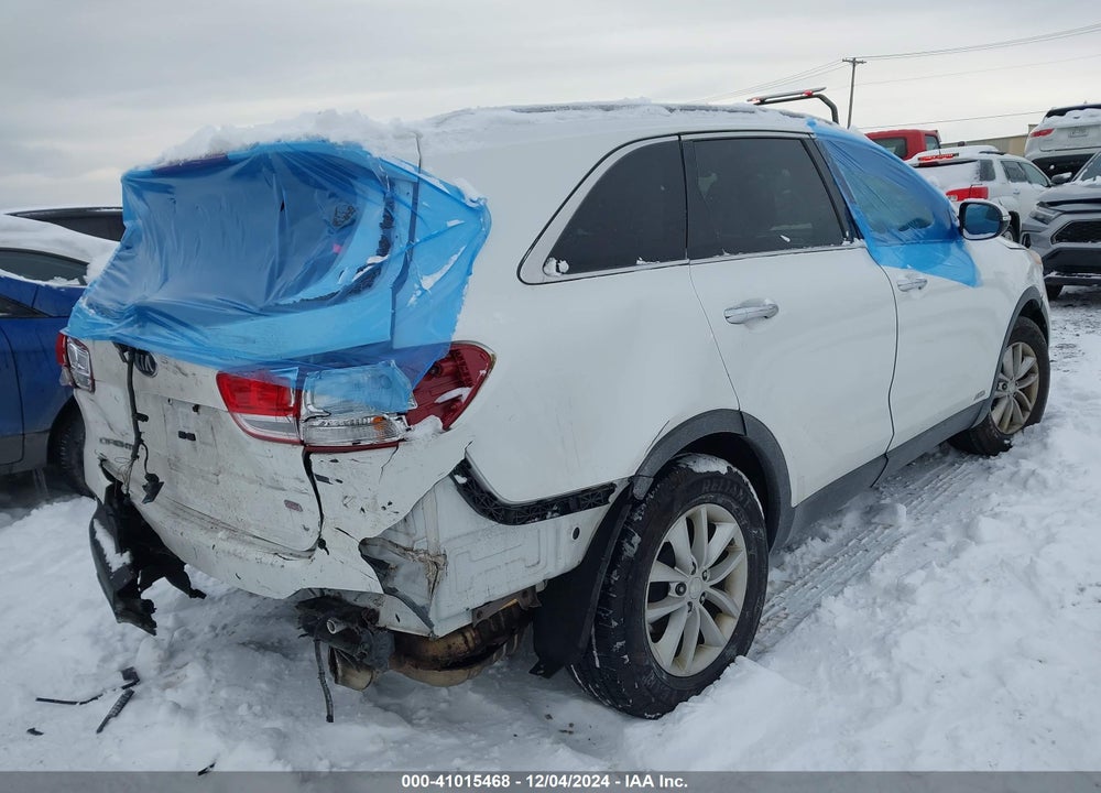 2016 KIA SORENTO 2.4L LX VIN: 5XYPGDA35GG070558