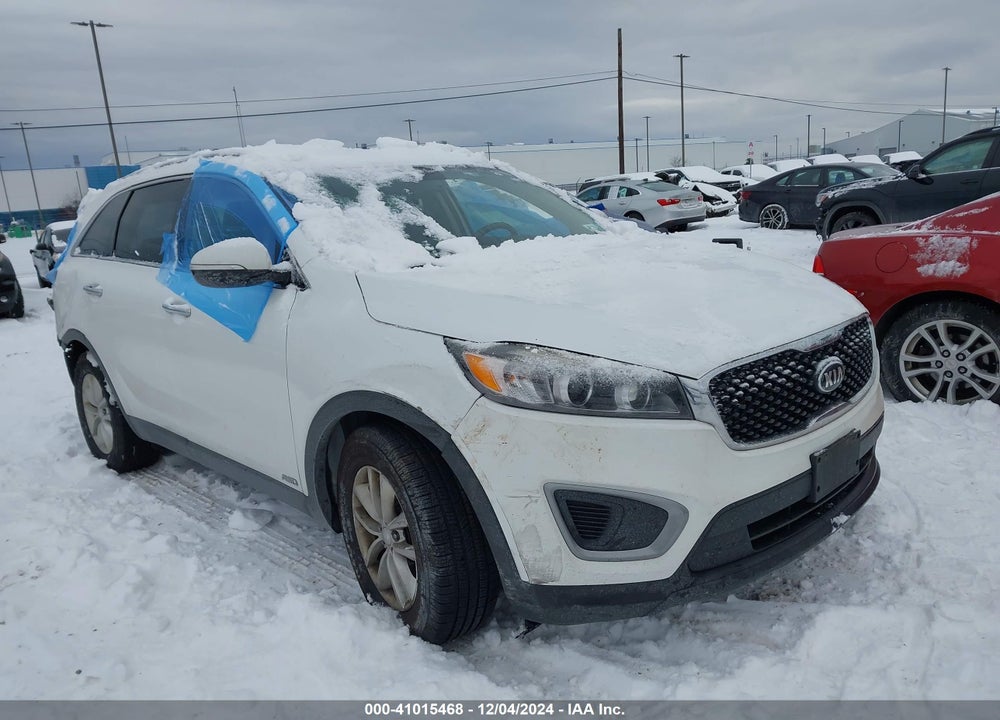 2016 KIA SORENTO 2.4L LX VIN: 5XYPGDA35GG070558