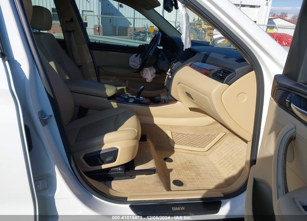 2016 BMW X3 VIN: 5UXWX9C55G0D68090
