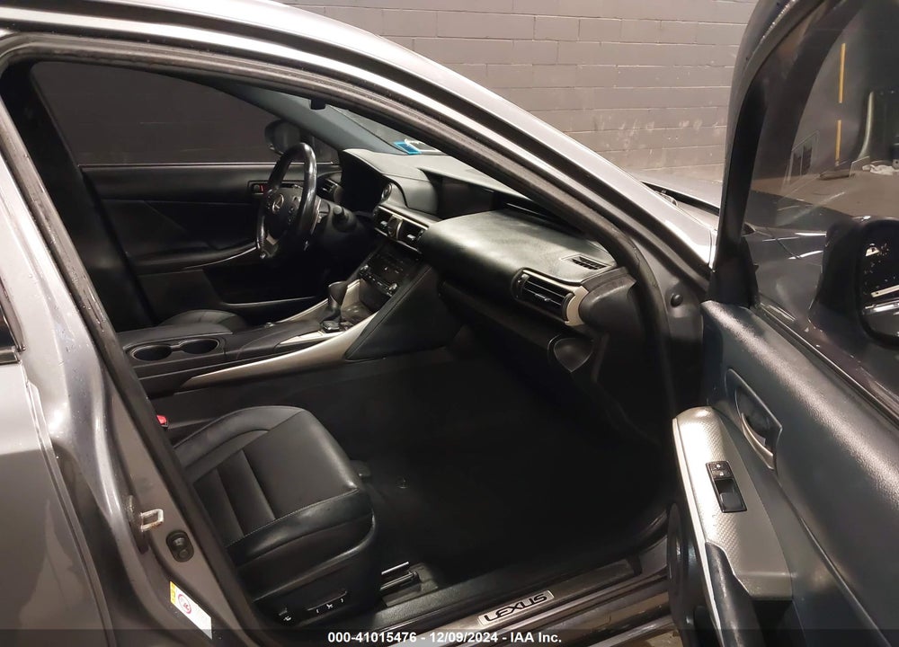 2017 LEXUS IS 300 VIN: JTHCM1D20H5016599