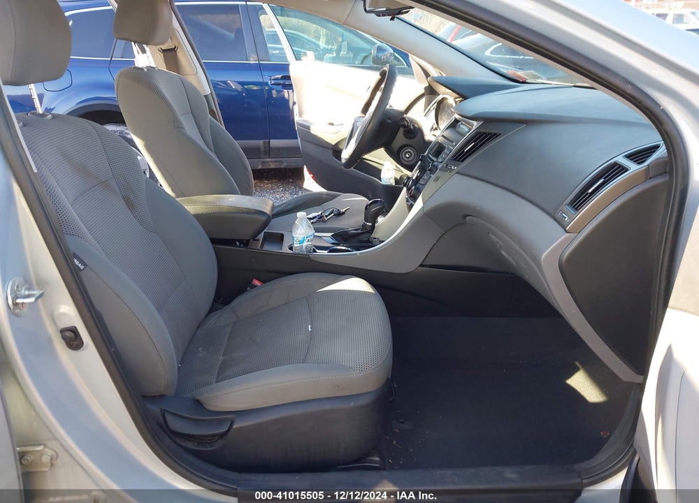 2014 HYUNDAI SONATA VIN: 5NPEB4AC6EH862634