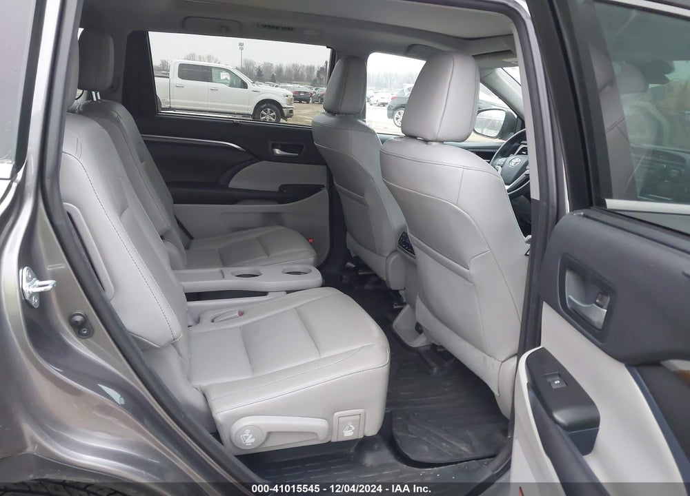 2016 TOYOTA HIGHLANDER LIMITED PLATINUM V6 VIN: 5TDDKRFH6GS336109