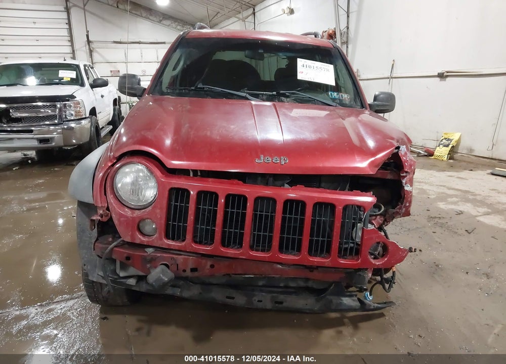 2005 JEEP LIBERTY SPORT VIN: 1J4GL48K05W712204