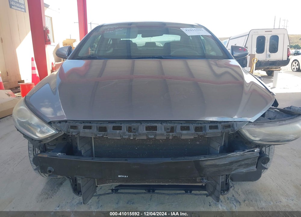 2017 HYUNDAI ELANTRA VIN: KMHD74LF9HU391427