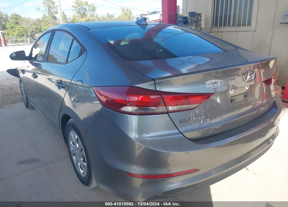 2017 HYUNDAI ELANTRA VIN: KMHD74LF9HU391427