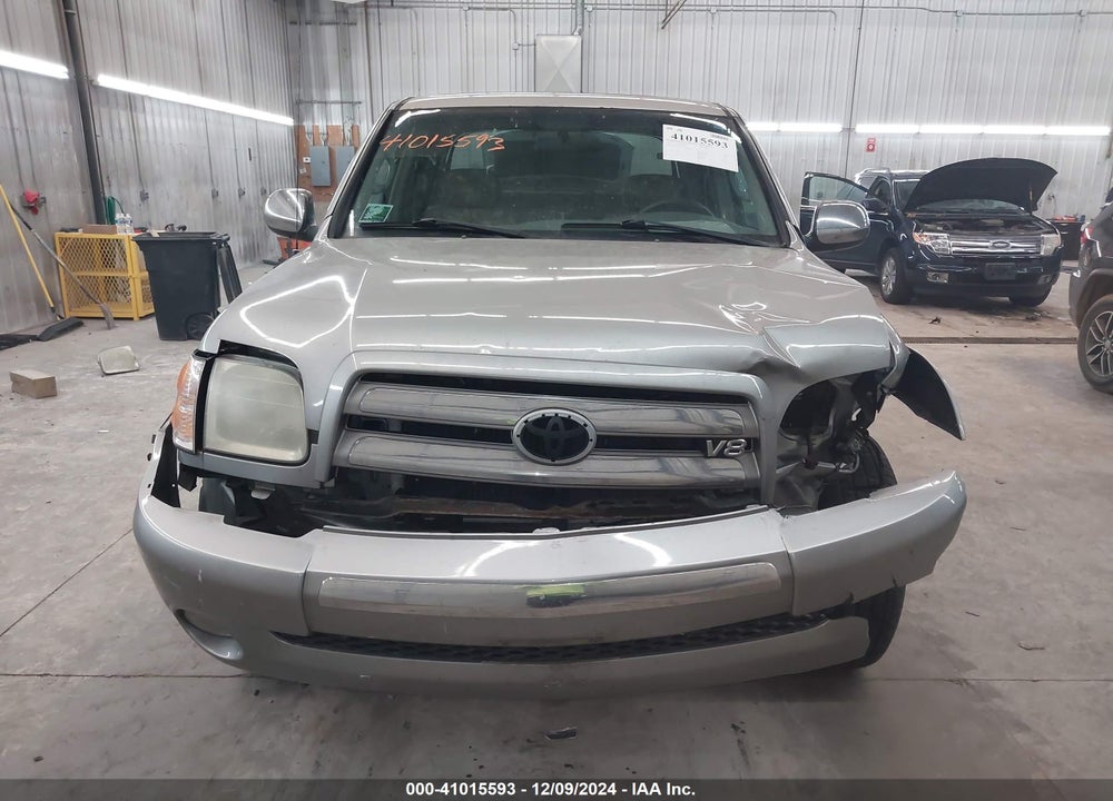 2004 TOYOTA TUNDRA SR5 V8 VIN: 5TBDT44104S437480