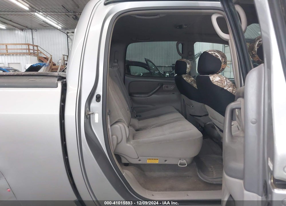 2004 TOYOTA TUNDRA SR5 V8 VIN: 5TBDT44104S437480