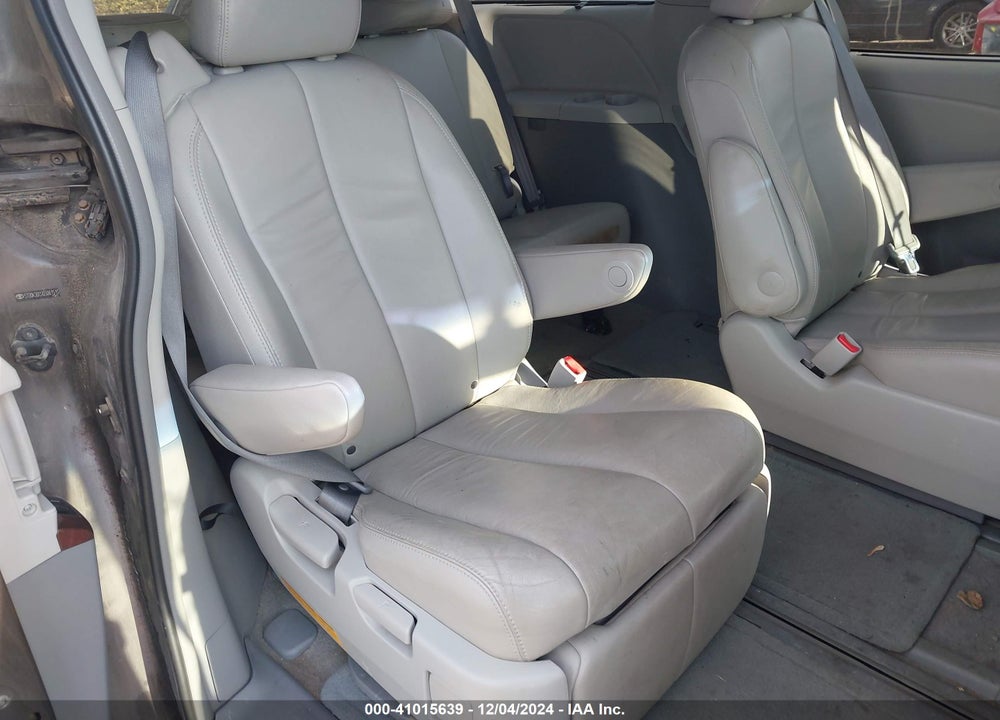 2013 TOYOTA SIENNA XLE LIMITED VIN: 5TDDK3DC0DS061515