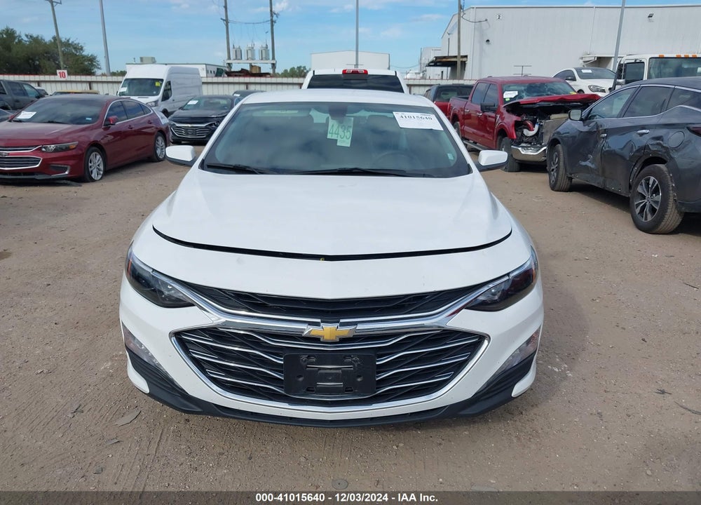 2022 CHEVROLET MALIBU FWD LT VIN: 1G1ZD5ST8NF127219