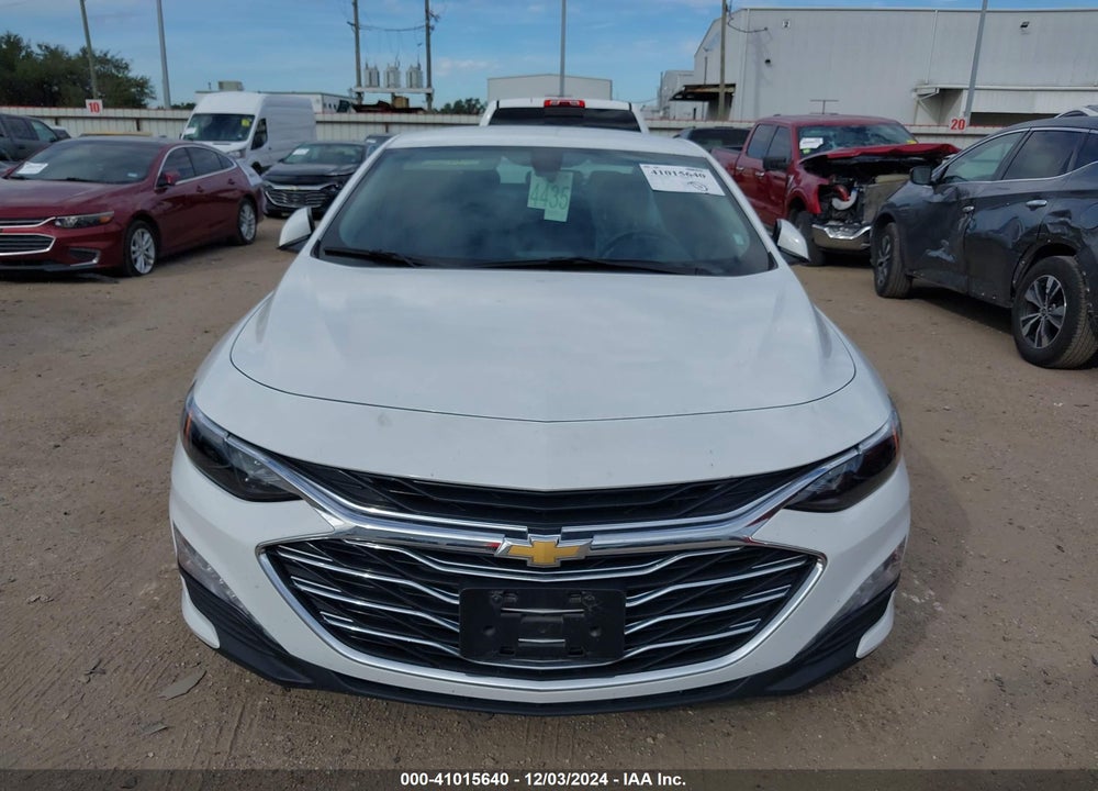 2022 CHEVROLET MALIBU FWD LT VIN: 1G1ZD5ST8NF127219
