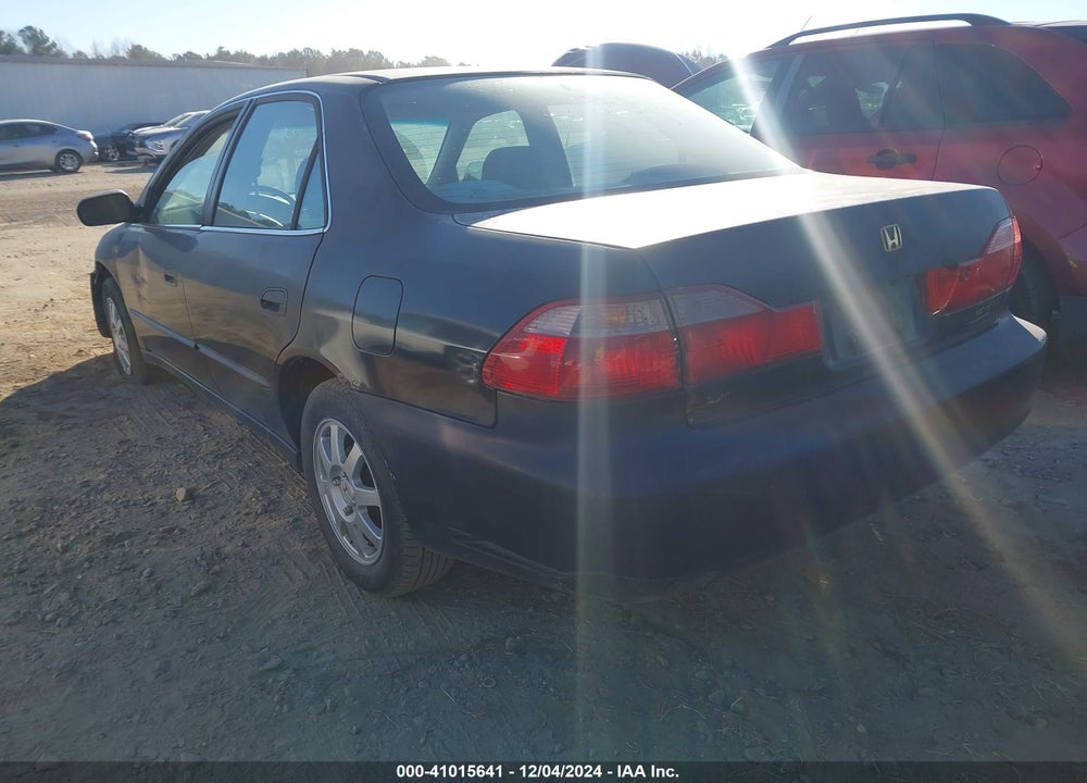 1999 HONDA ACCORD LX VIN: 1HGCG5648XA069864