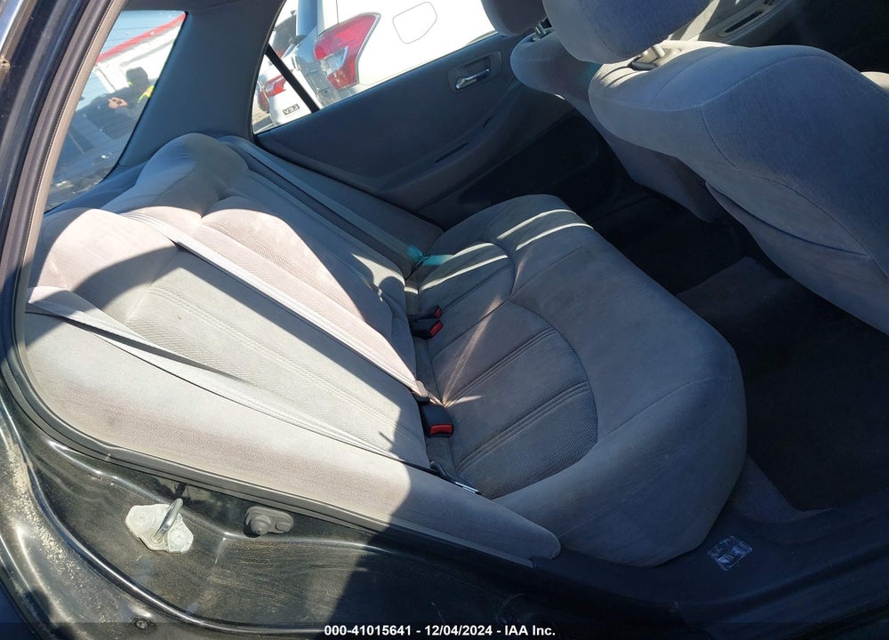 1999 HONDA ACCORD LX VIN: 1HGCG5648XA069864