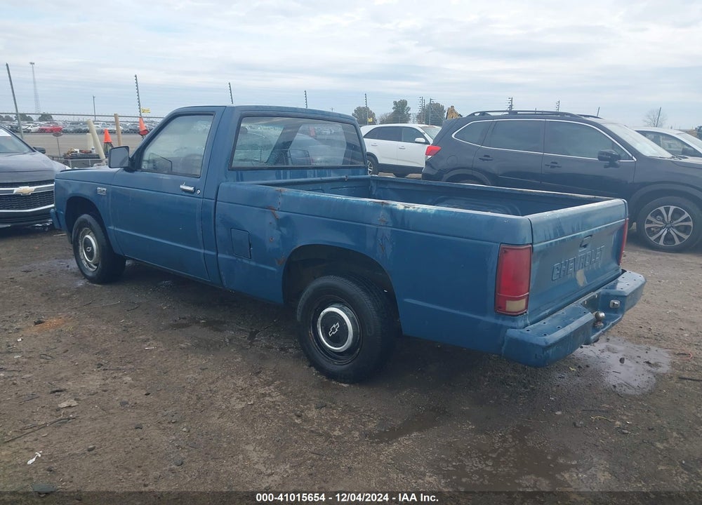 1988 CHEVROLET S TRUCK S10 VIN: 1GCBS14E8J8142193