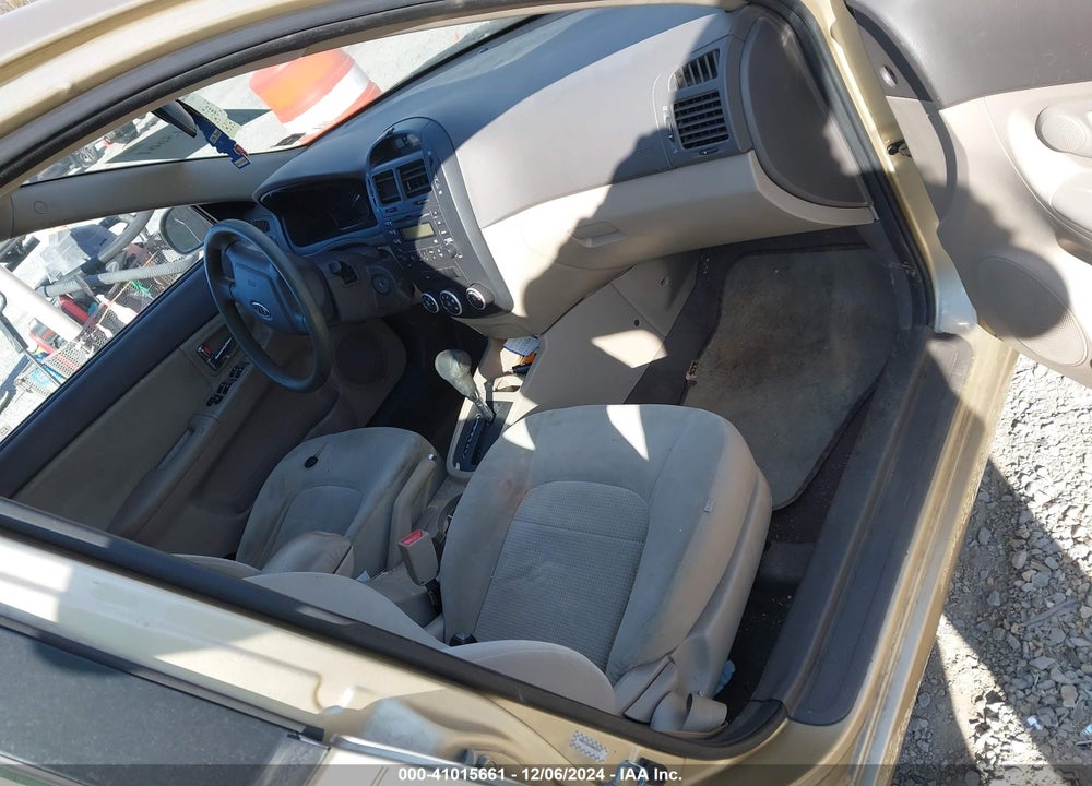 2009 KIA SPECTRA EX VIN: KNAFE222795653539