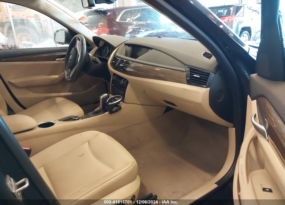 2013 BMW X1 XDRIVE35I VIN: WBAVM5C52DVV89539