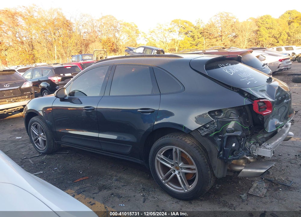 2017 PORSCHE MACAN VIN: WP1AA2A5XHLB00963