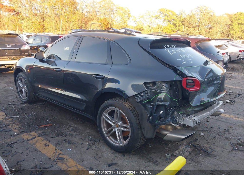 2017 PORSCHE MACAN VIN: WP1AA2A5XHLB00963