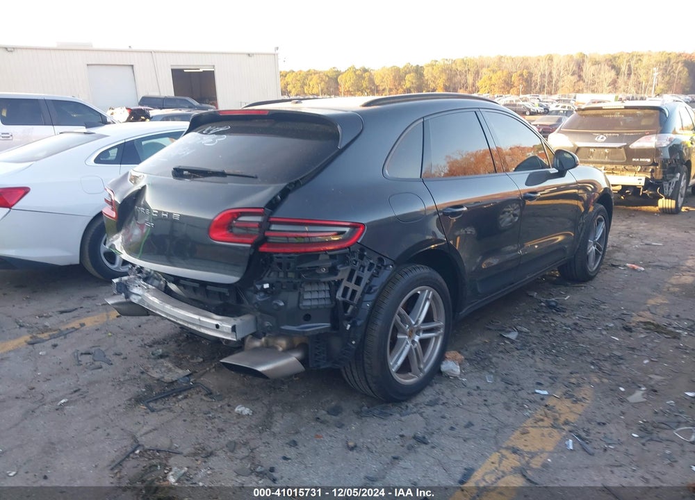 2017 PORSCHE MACAN VIN: WP1AA2A5XHLB00963
