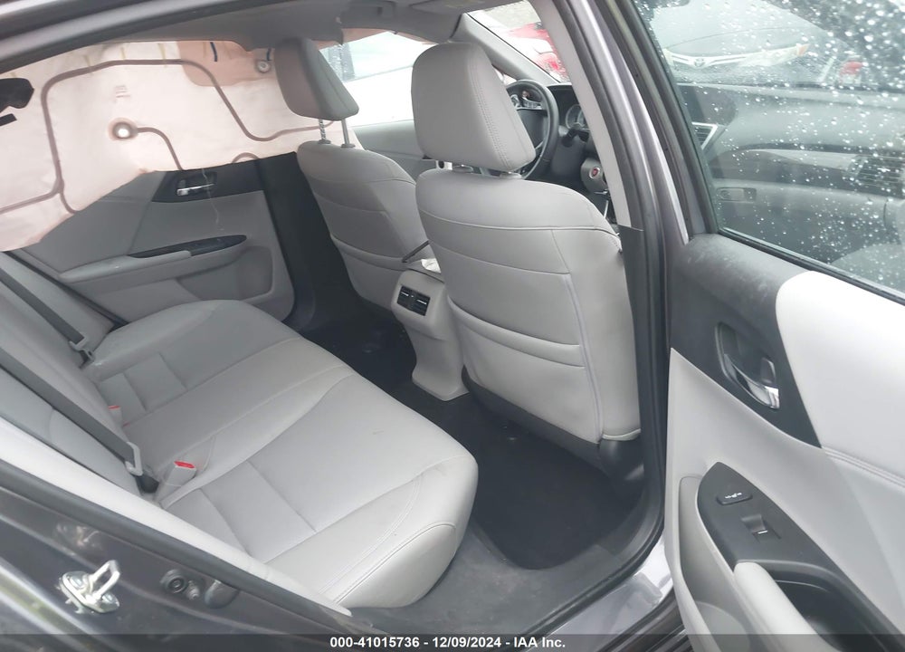 2017 HONDA ACCORD TOURING V6 VIN: 1HGCR3F9XHA024923