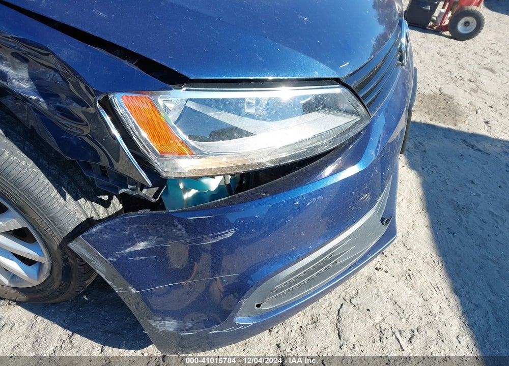 2012 VOLKSWAGEN JETTA 2.5L SE VIN: 3VWDP7AJ7CM384483