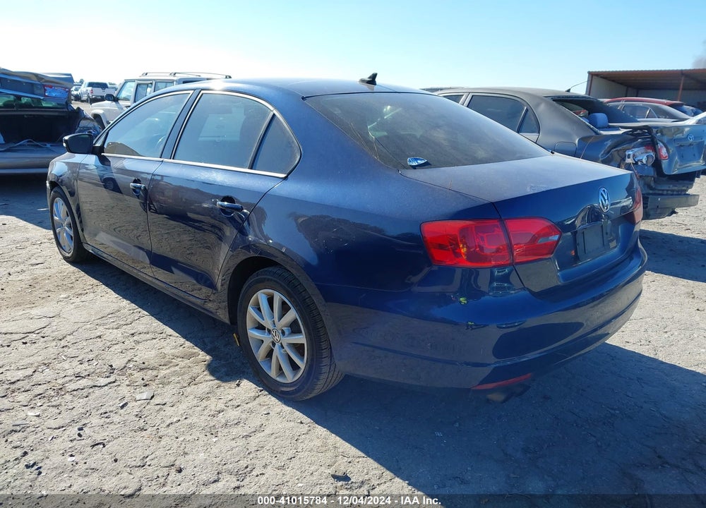 2012 VOLKSWAGEN JETTA 2.5L SE VIN: 3VWDP7AJ7CM384483
