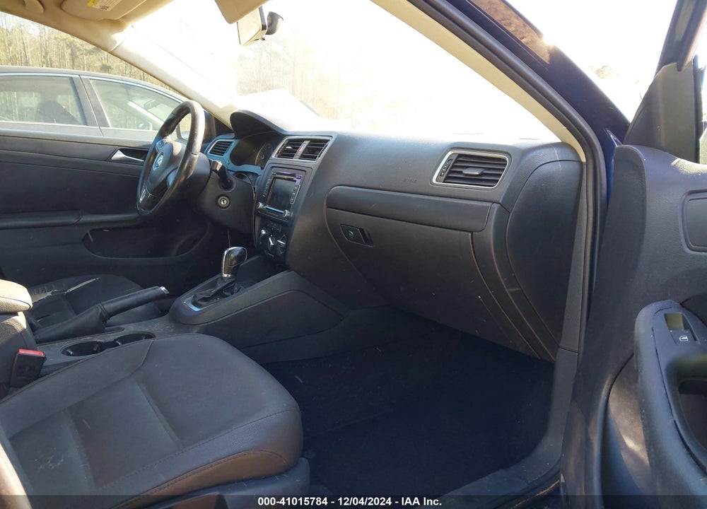 2012 VOLKSWAGEN JETTA 2.5L SE VIN: 3VWDP7AJ7CM384483