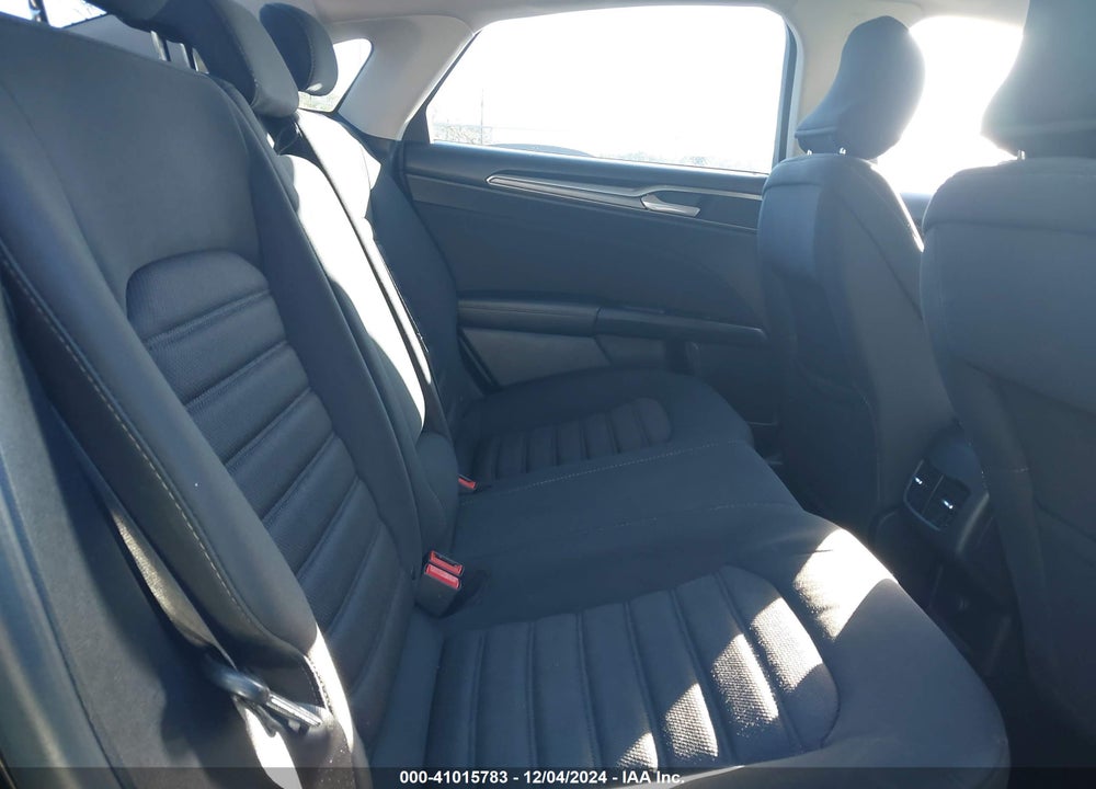2017 FORD FUSION SE VIN: 3FA6P0H76HR402937
