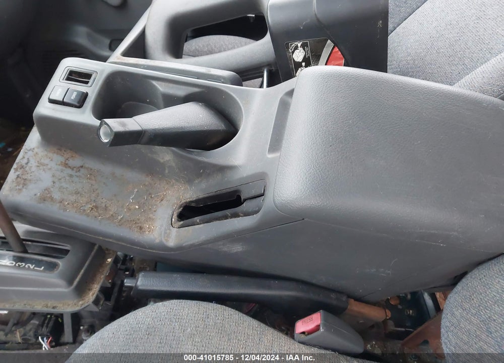 1998 ISUZU RODEO LS/S VIN: 4S2CK58W2W4316888