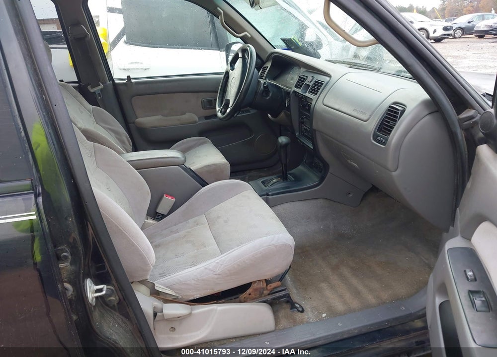 2001 TOYOTA 4RUNNER SR5 V6 VIN: JT3GN86R610202190