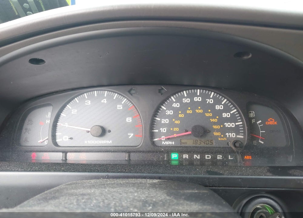 2001 TOYOTA 4RUNNER SR5 V6 VIN: JT3GN86R610202190